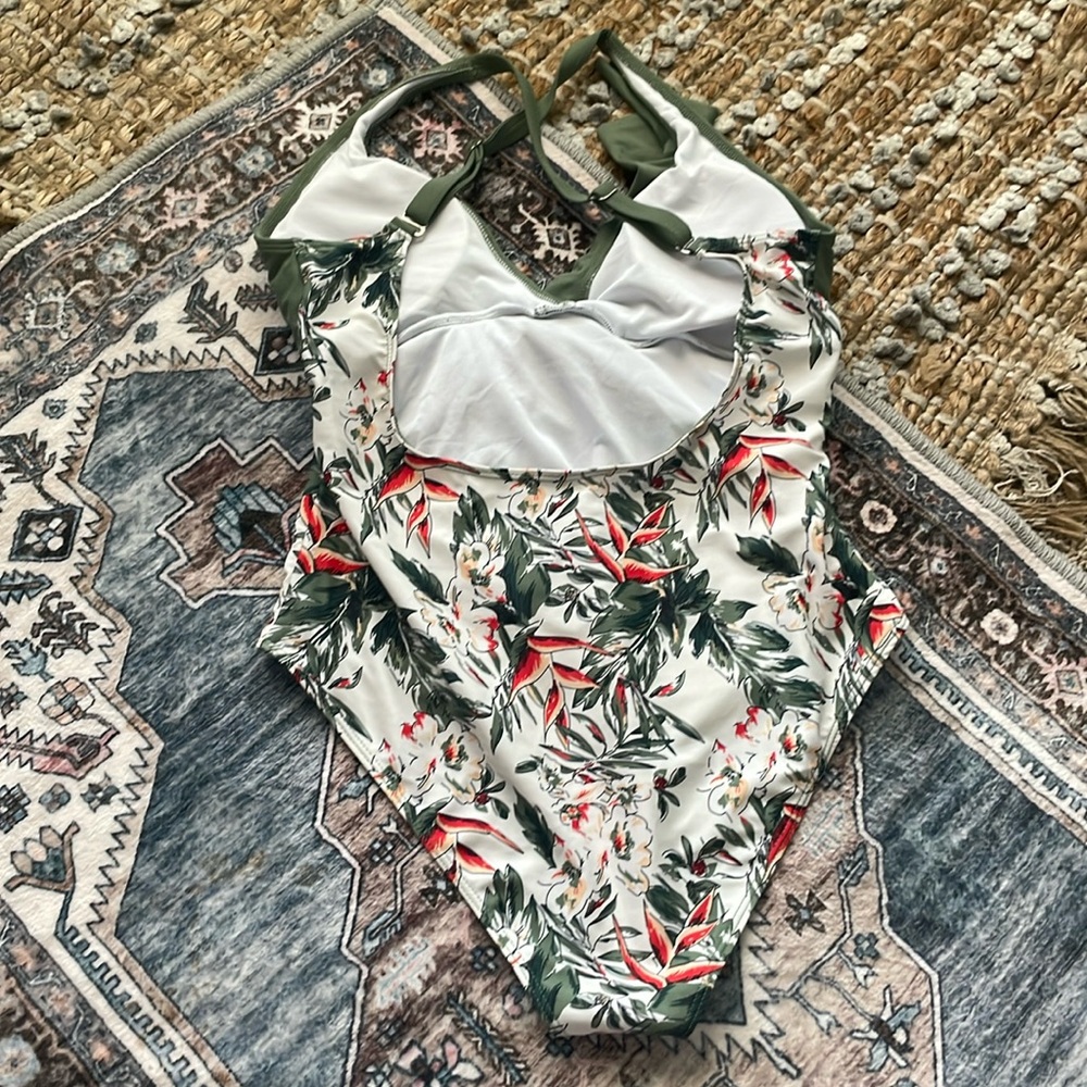 Green Floral One-Piece Swimsuit - Picture 3 of 4